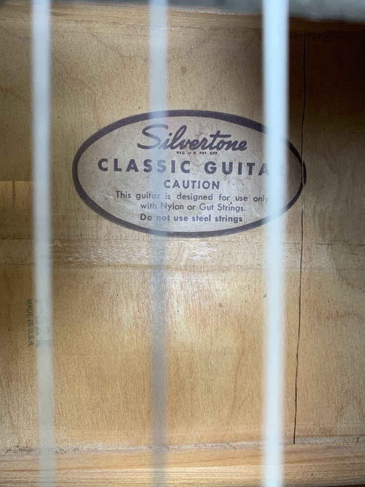 Silvertone Classic Guitar