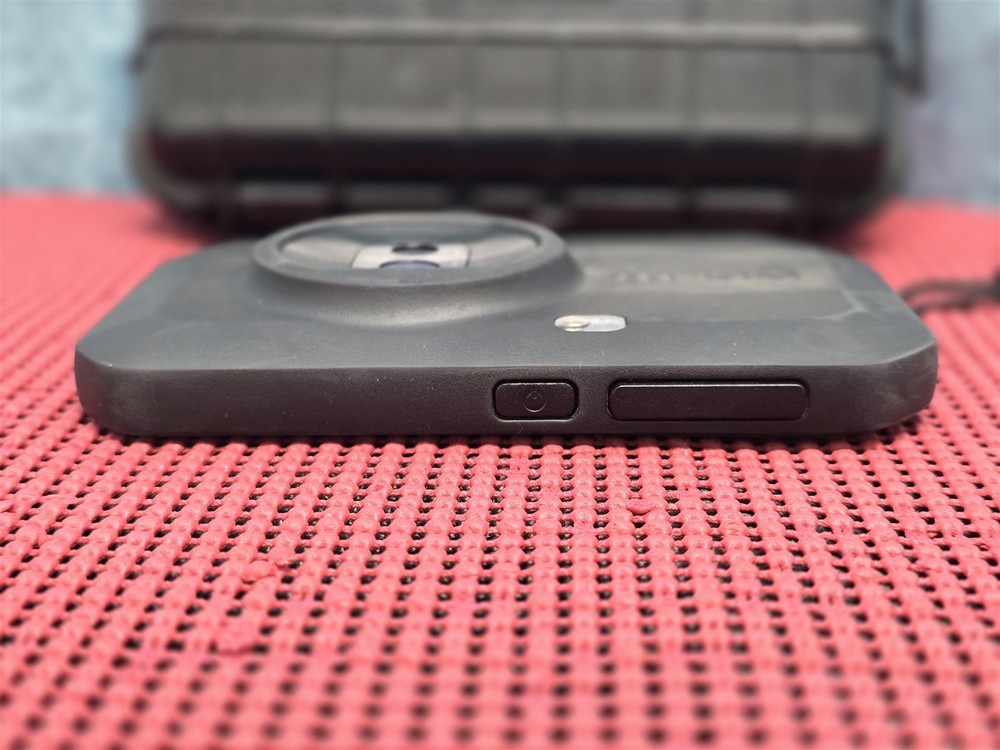 FLIR C5 COMPACT THERMAL CAMERA W/ CASE