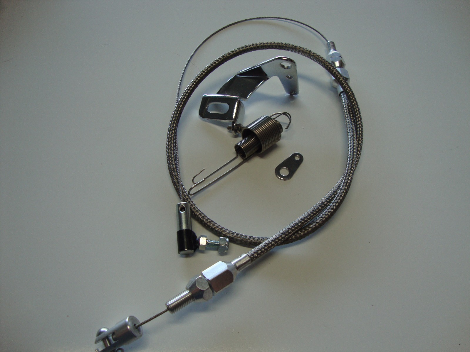 STAINLESS STEEL THROTTLE, 727 KICK DOWN CABLE AND BRACKET KIT #6054/6055/#6056
