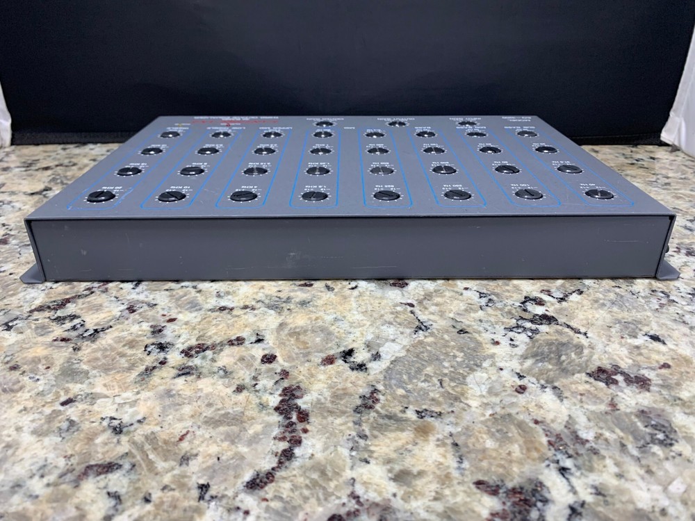 EARTHQUAKE EQ-3200 32 BAND THIRD OCTAVE EQUALIZER