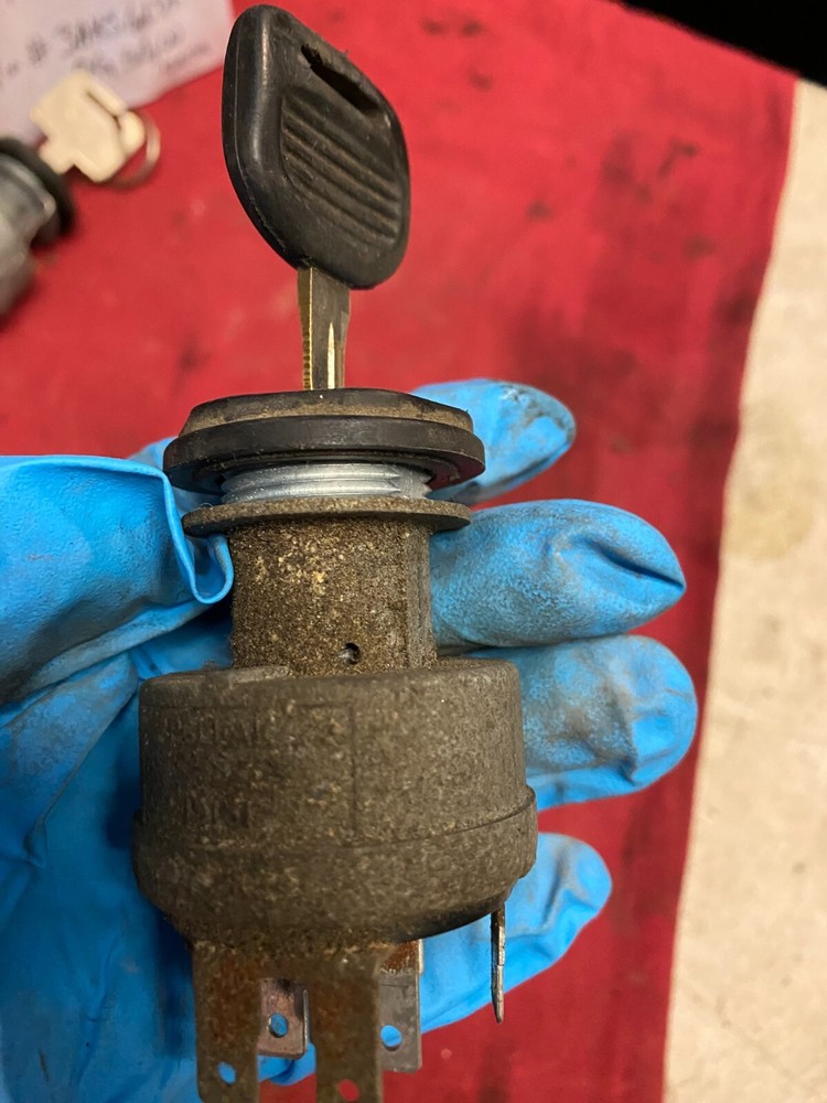 19161 IGNITION SWITCH WITH ONE KEY, POLLAK