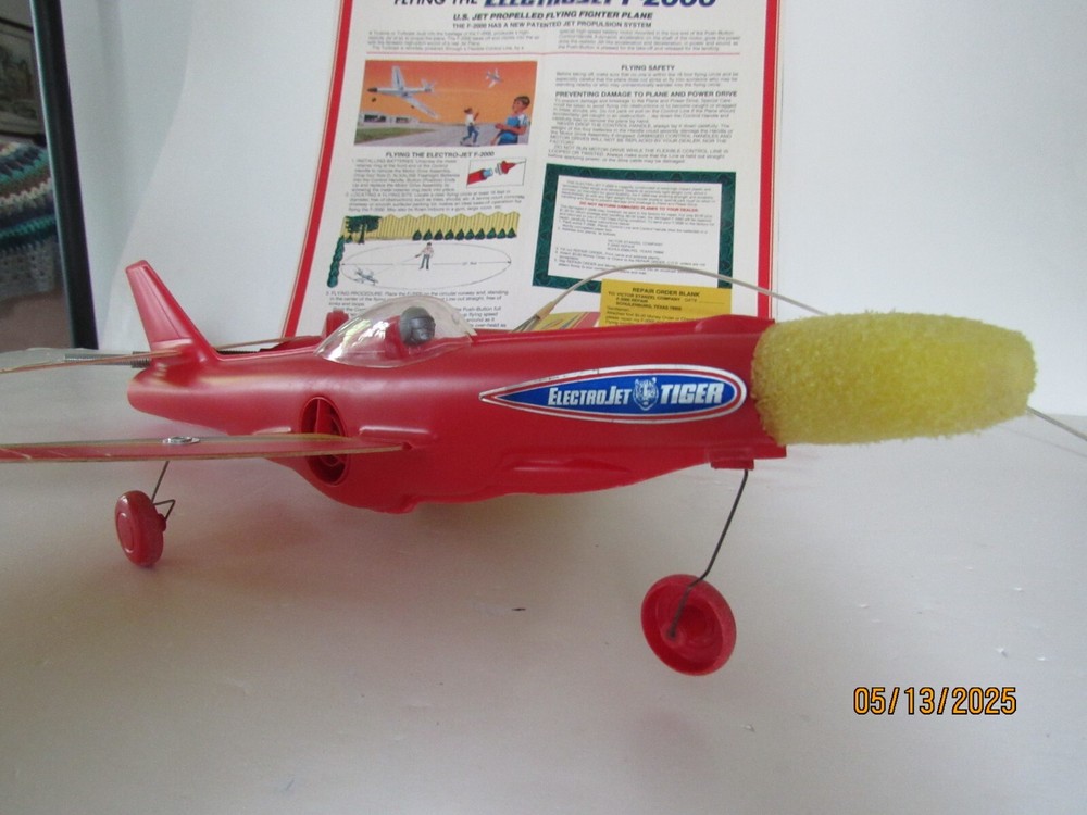 Tethered Electro Jet F-2000 Stanzel