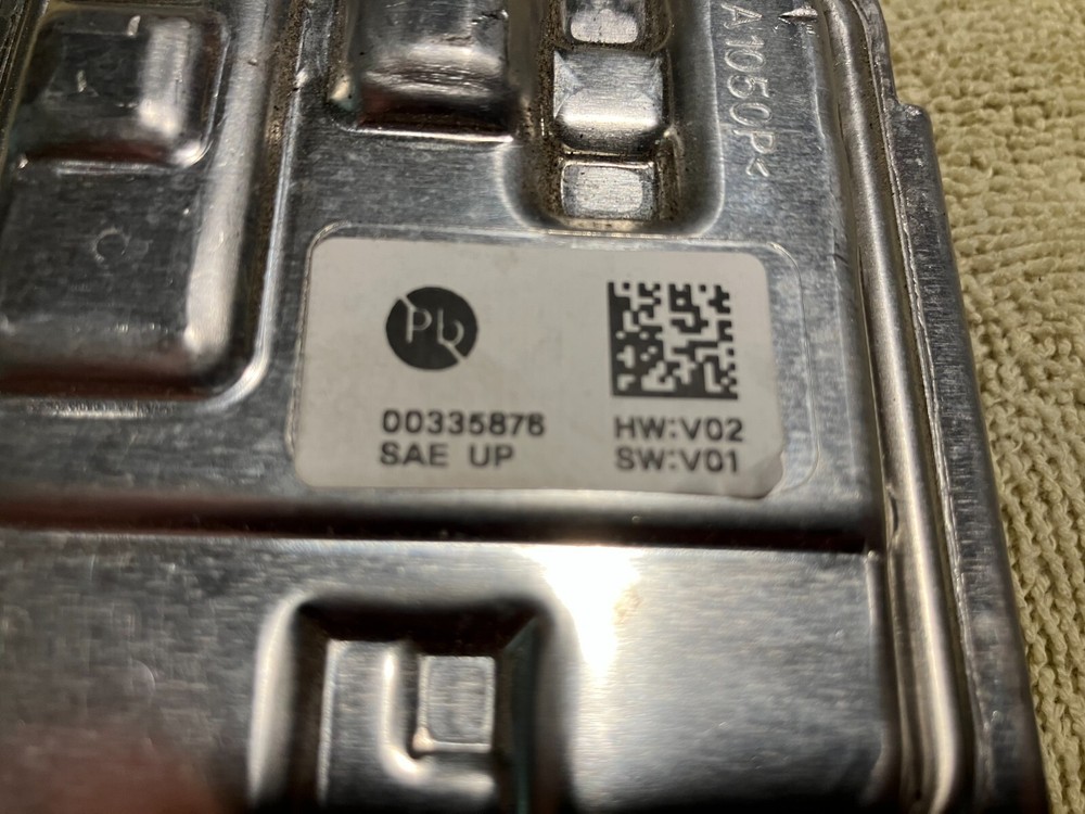 2024-2025 CHEVY TRAX HEADLIGHT MODULE OEM 00335876