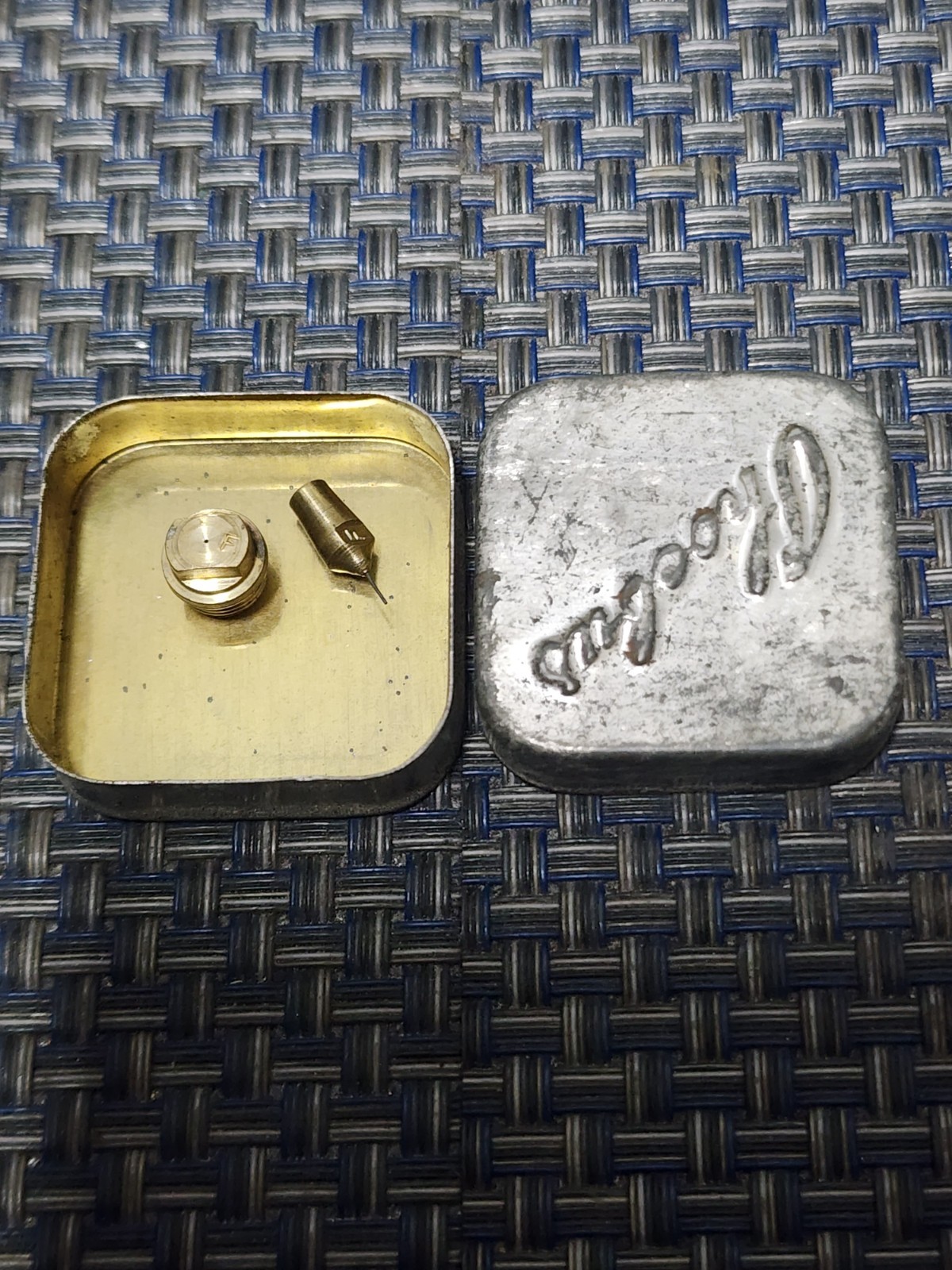 PHOEBUS 725 GASOLINE STOVE. RARE VERSION.