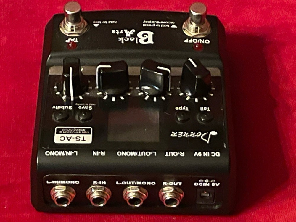 Donner Black Arts Multi Digital Delay Echo Presets Looper Guitar Effect Pedal