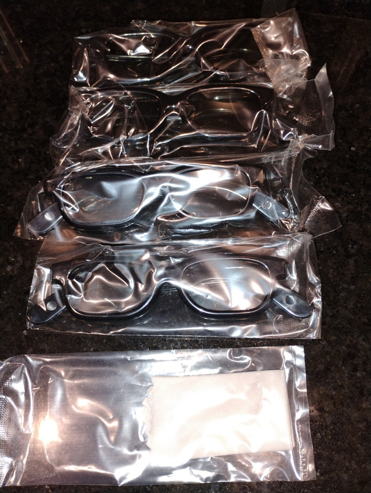 3D glasses passive small/childrens 4 pack NWT