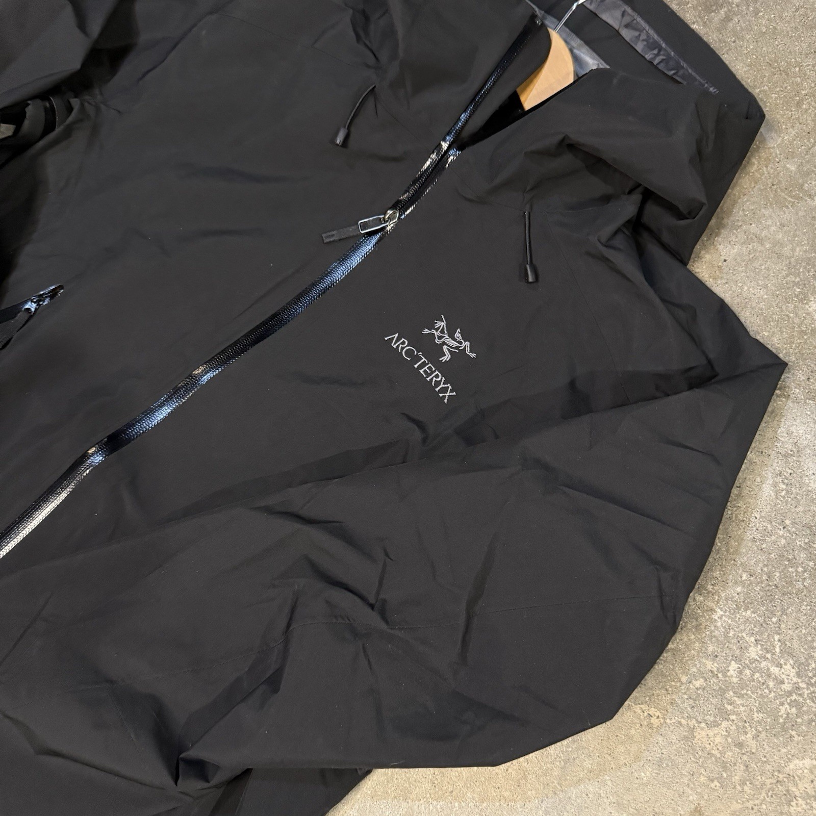 Arcteryx Beta LT Black Used Men’s Large