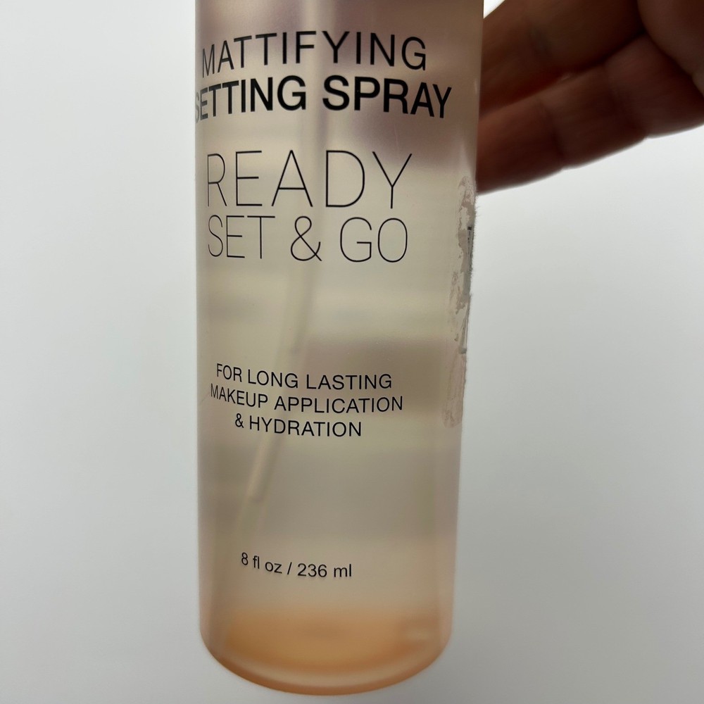 Ellen Tracy Mattifying Setting Spray Ready Set Go forMakeup Application 8 oz