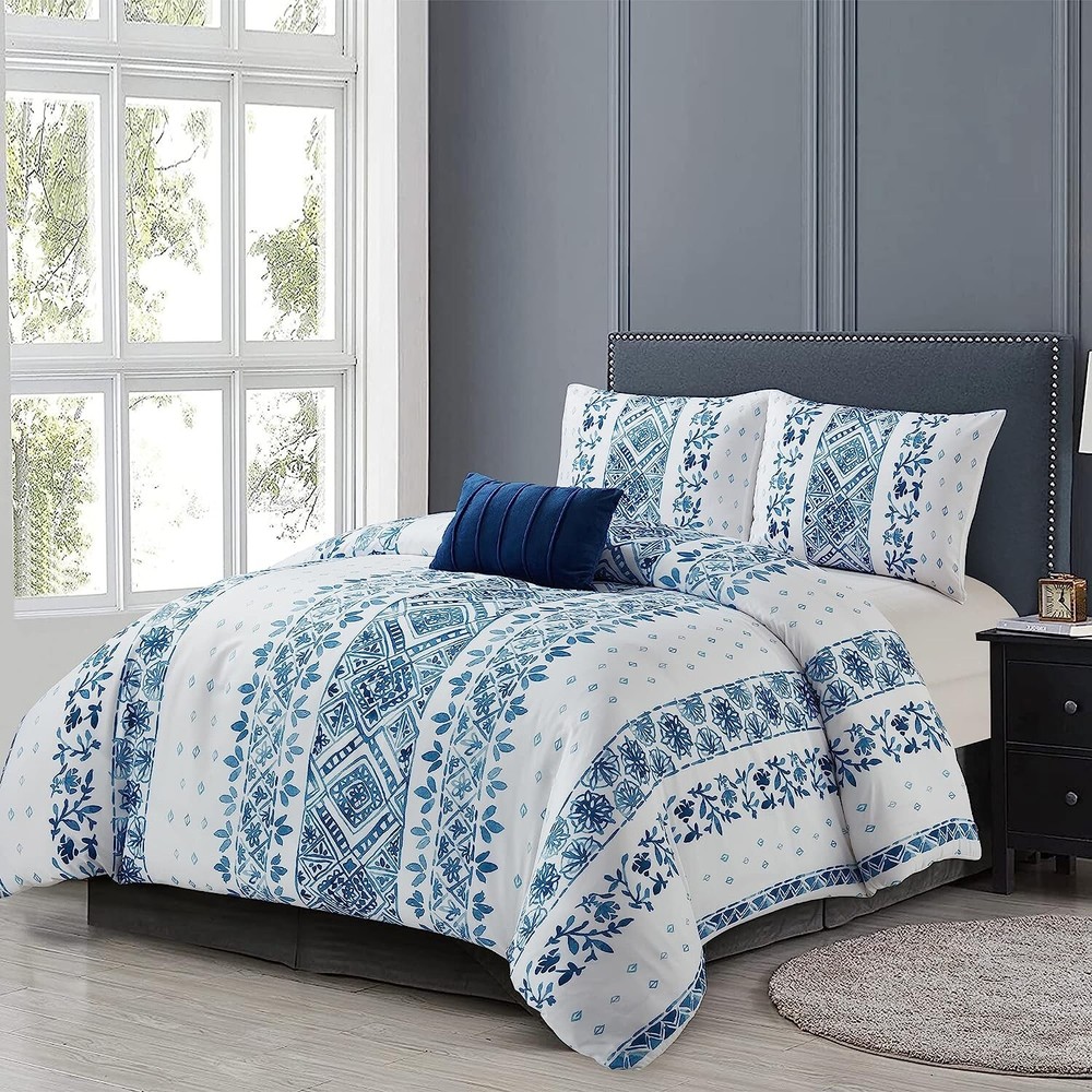 Style Quarters Bellissa 4 Pcs Comforter Sets 100% Microfiber polyester-Queen