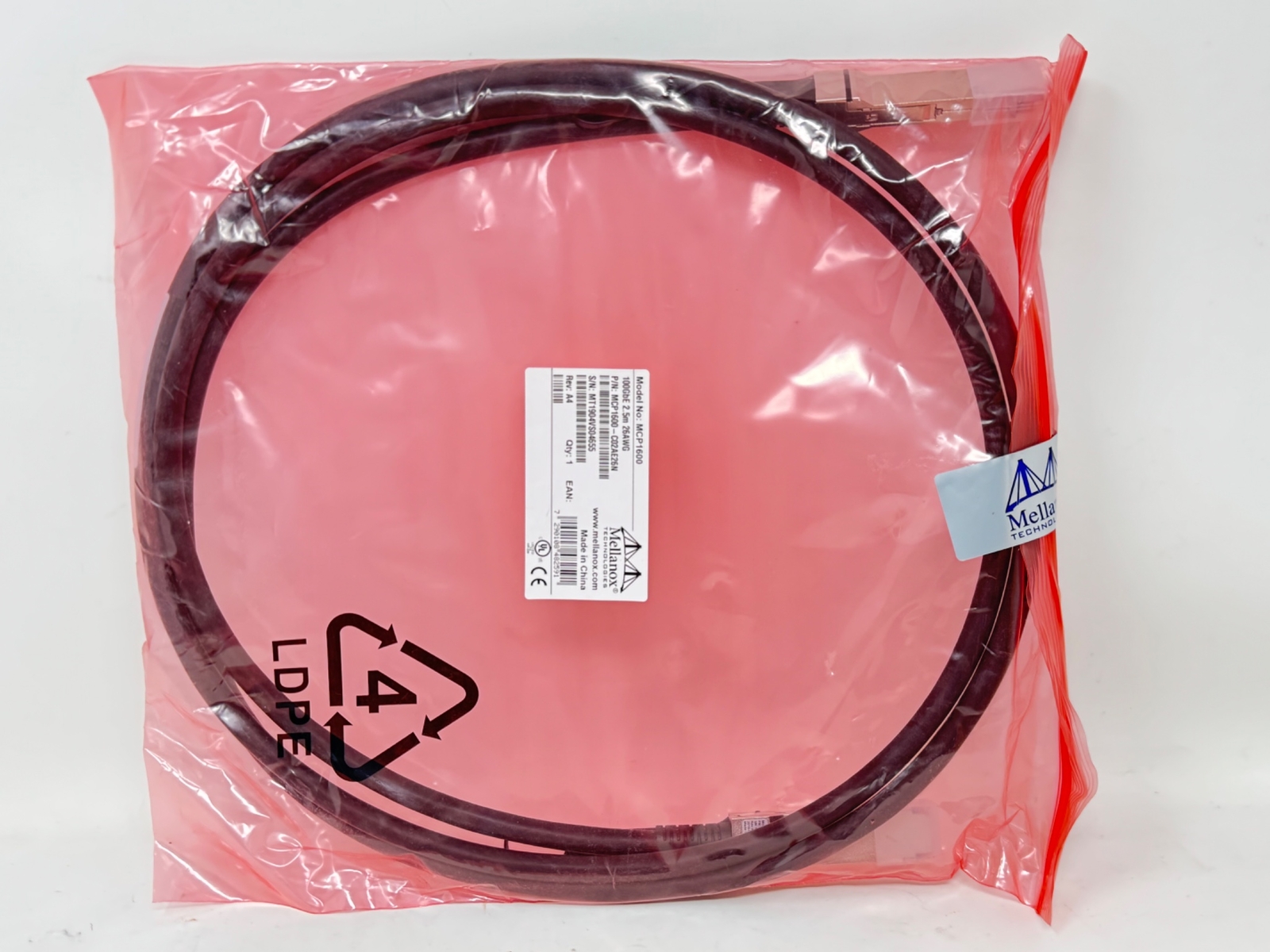 Mellanox 100GbE QSFP28 Direct Attach Copper Cable 2.5M 26AWG MCP1600-C02AE26N