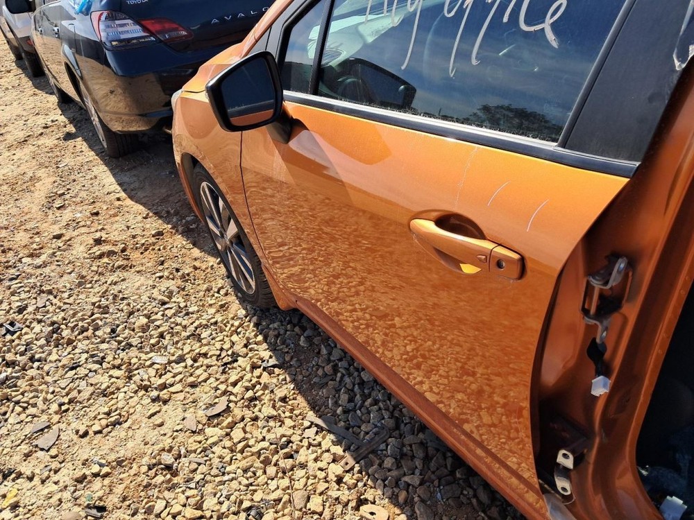 VERSA 2020 Glove Box 4837543