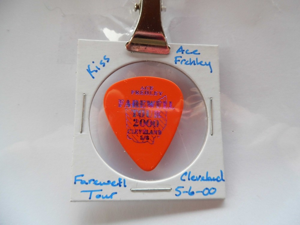 KISS "ACE FREHLEY" GUITAR PICK~5/6/00READ DESCRIPTION  (4/18)