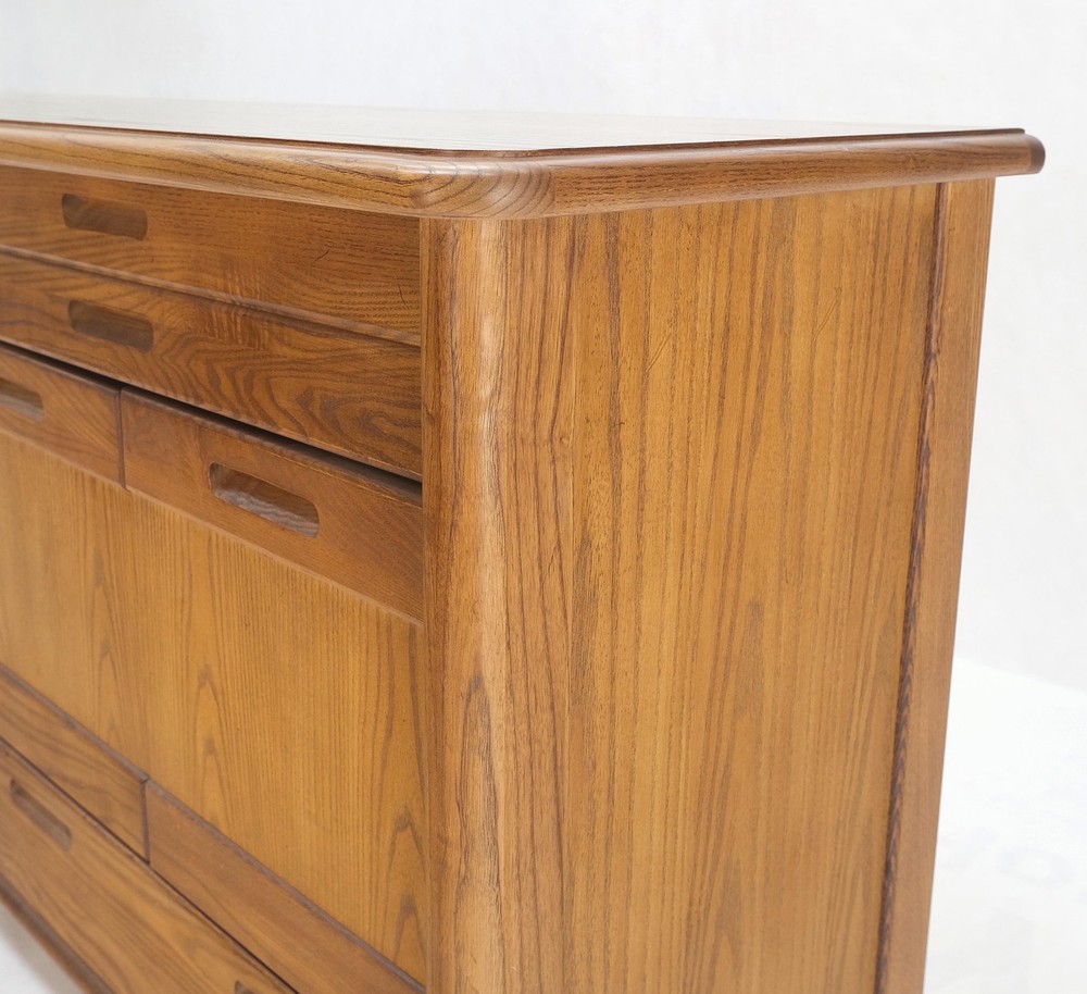 Solid Oak Mid-Century Modern Credenza Server Two Door Compartments Cabinet Mint!