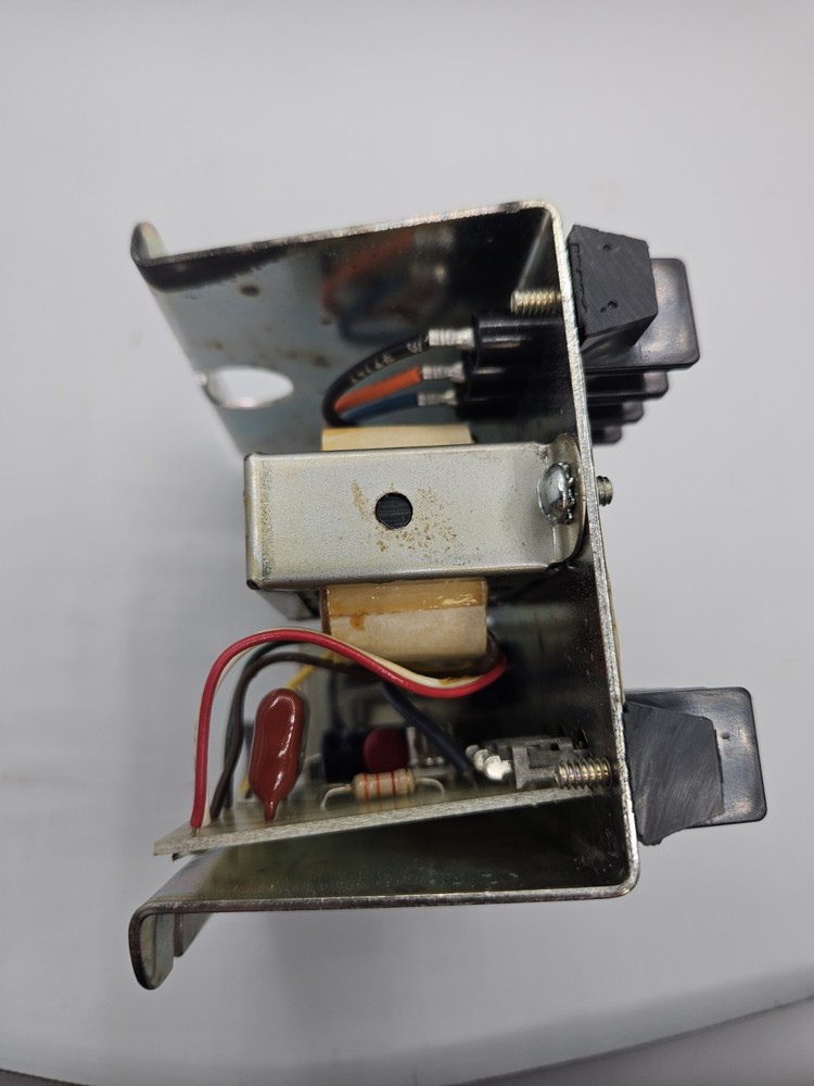 B/W CONTROLS 5200-LF1 LOW SENSITIVITY SOLID STATE RELAY