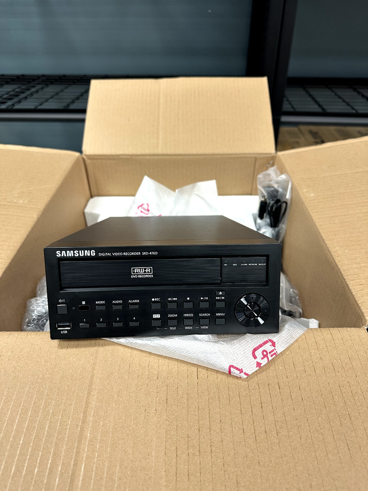 Samsung DVR SRD-476DN 4CH Digital Video Recorder new