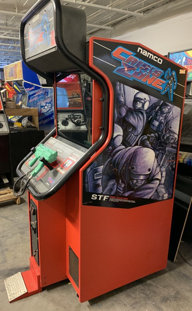 CRISIS ZONE ARCADE MACHINE by NAMCO