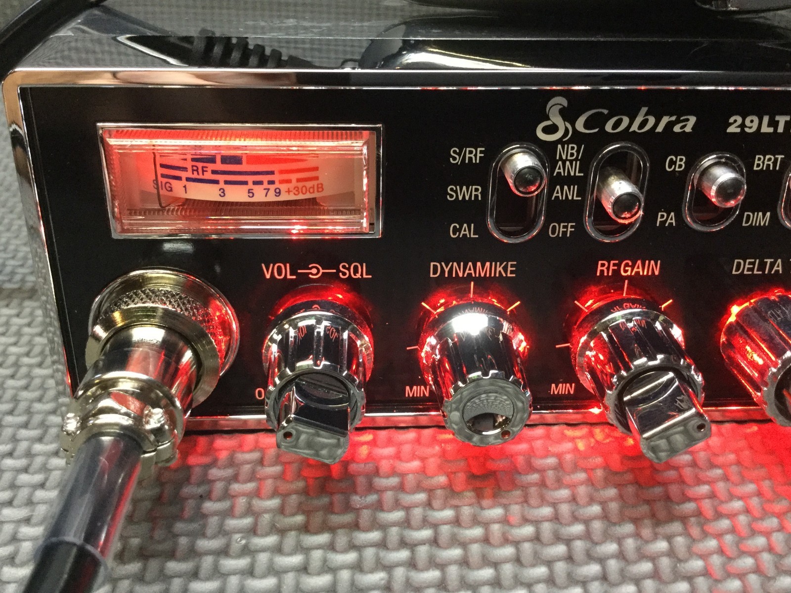 Cobra 29 Chrome - Red Light edition - PERFORMANCE TUNE + RECEIVE ENHANCE