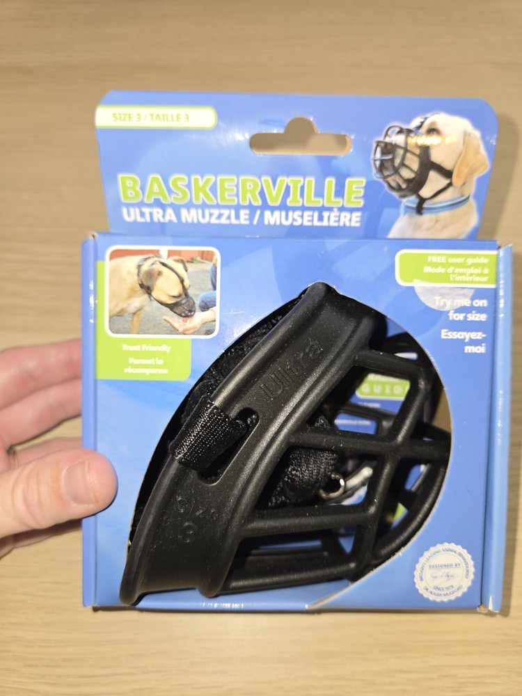 Baskerville Ultra Muzzle Dog Training Accessory, Size 3, Black