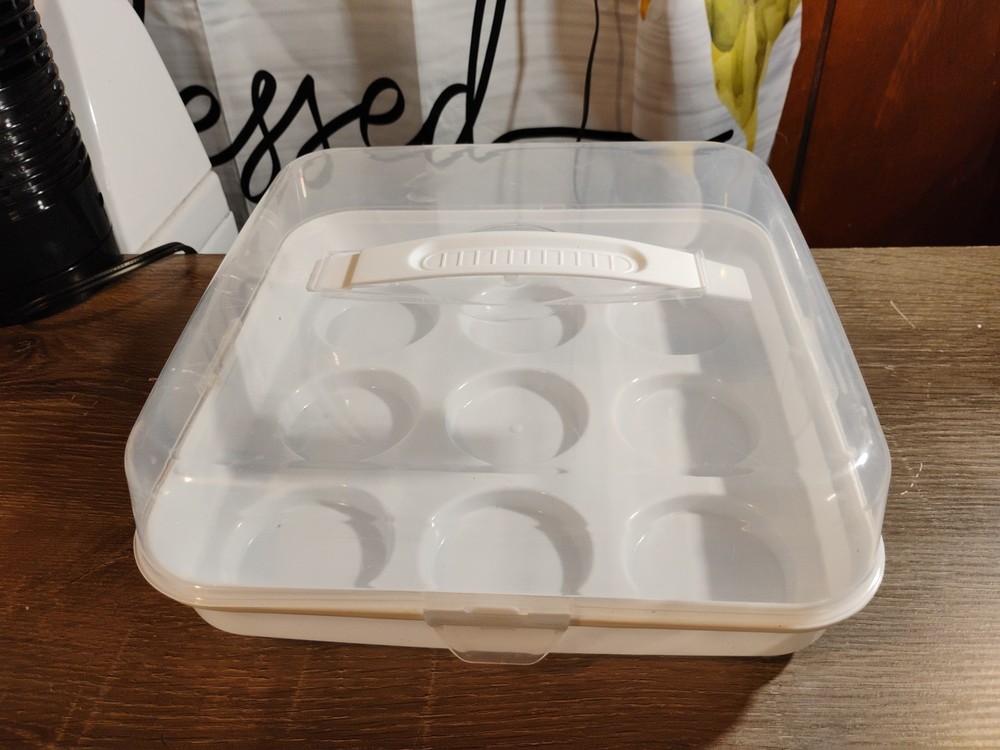 Cupcake Plastic Holder