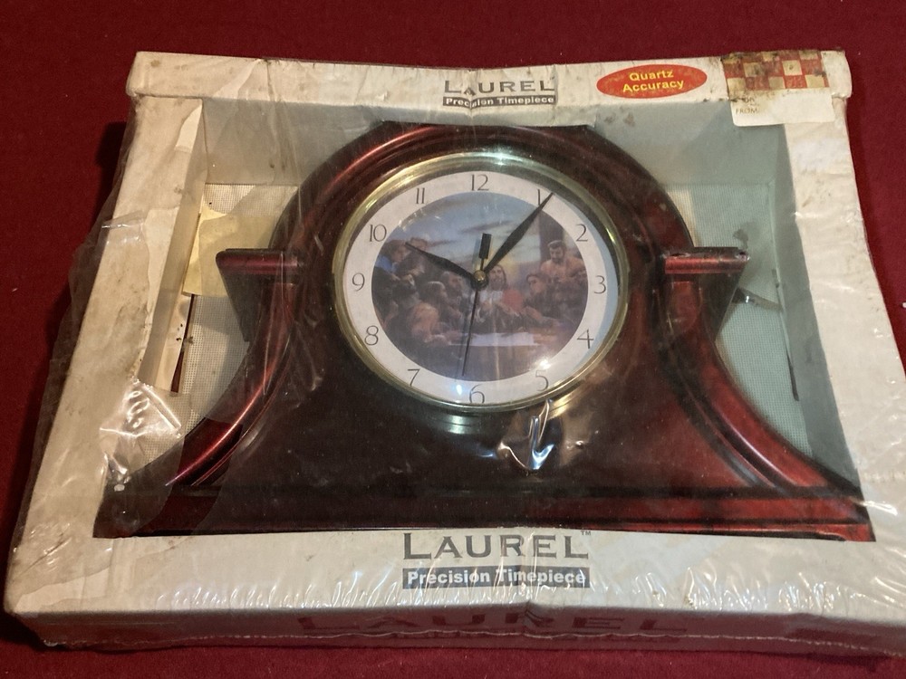LAUREL PRECISION TIMEPIECE MANTLE CLOCK QUARTZ Last Supper Box Damage