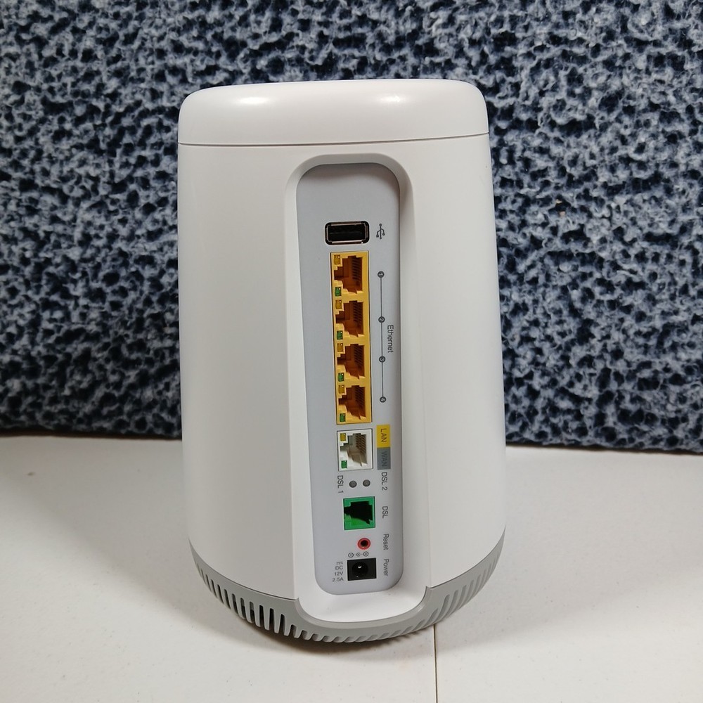 Century Link Wireless Modem Router Model C4000BG Bonded 2.4 5GHz