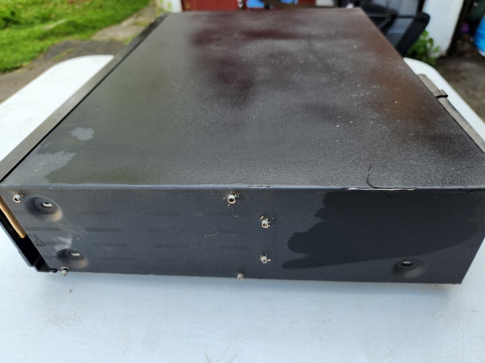 Vintage SAE Two T14 Digital Tuner Powers On