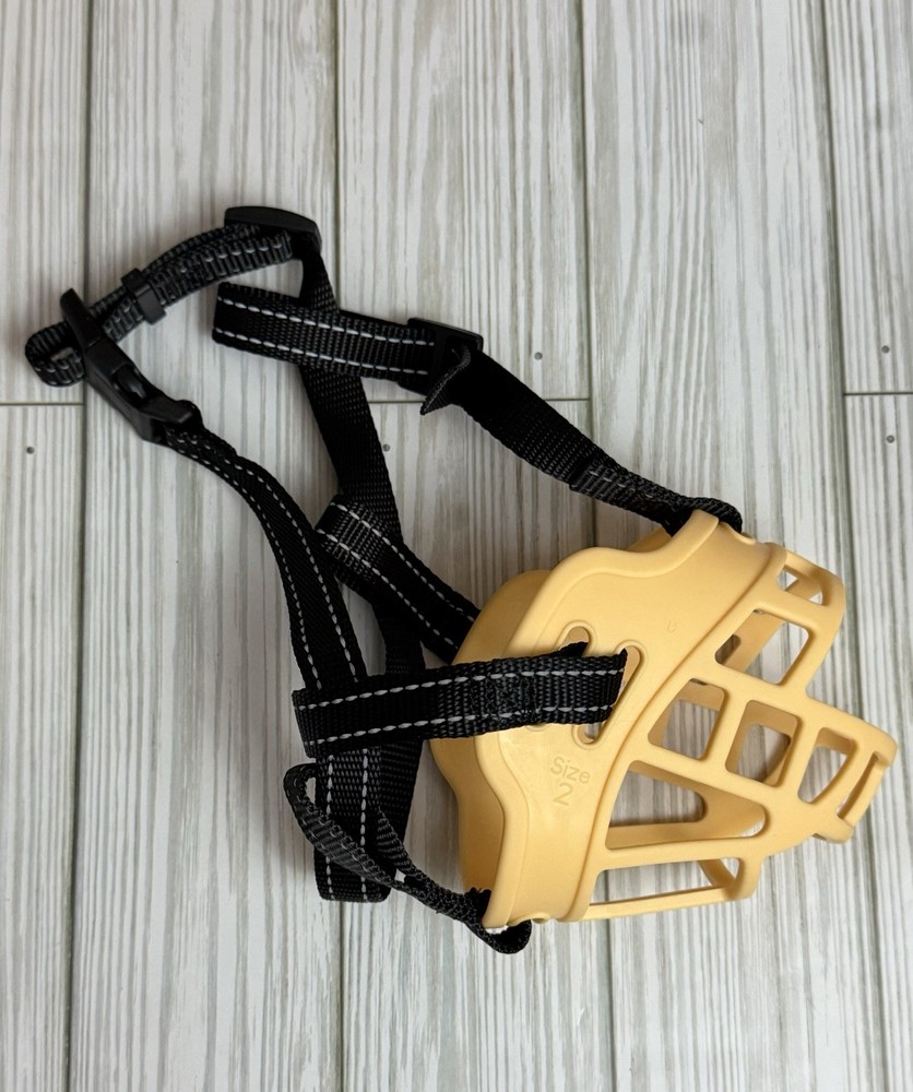 New Dog Muzzle in Yellow, size 2. Read Description Section!
