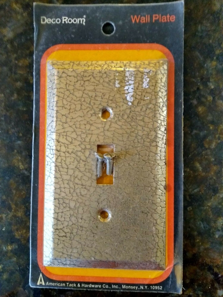American Tack & Hardware Hammered Brass Single Toggle Switch Plate Cover~NOS