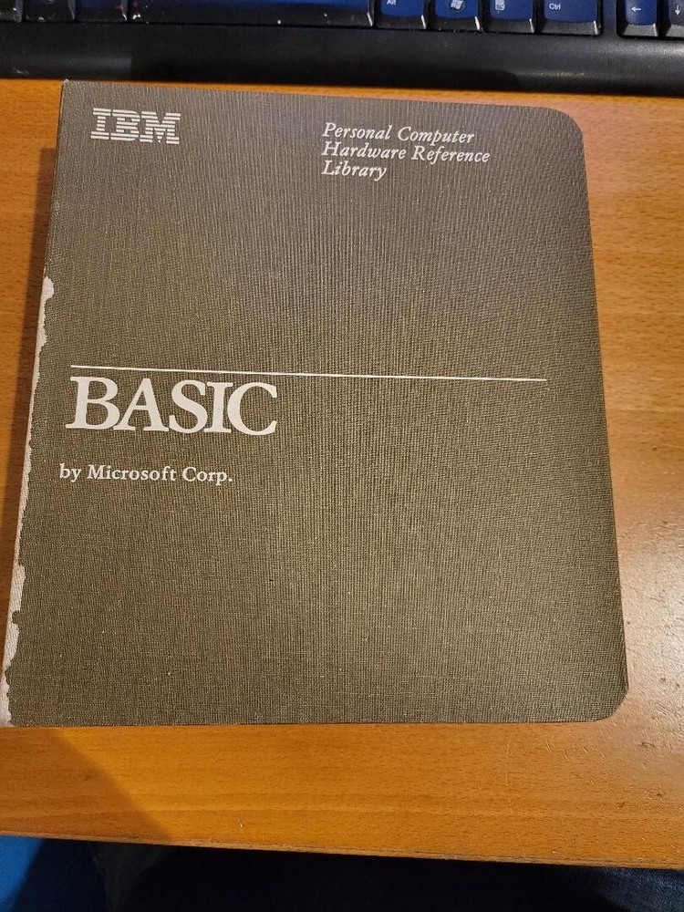 Microsoft IBM Personal Computer HARDWARE REF. LIBRARY BASIC 6322881 and 6361134