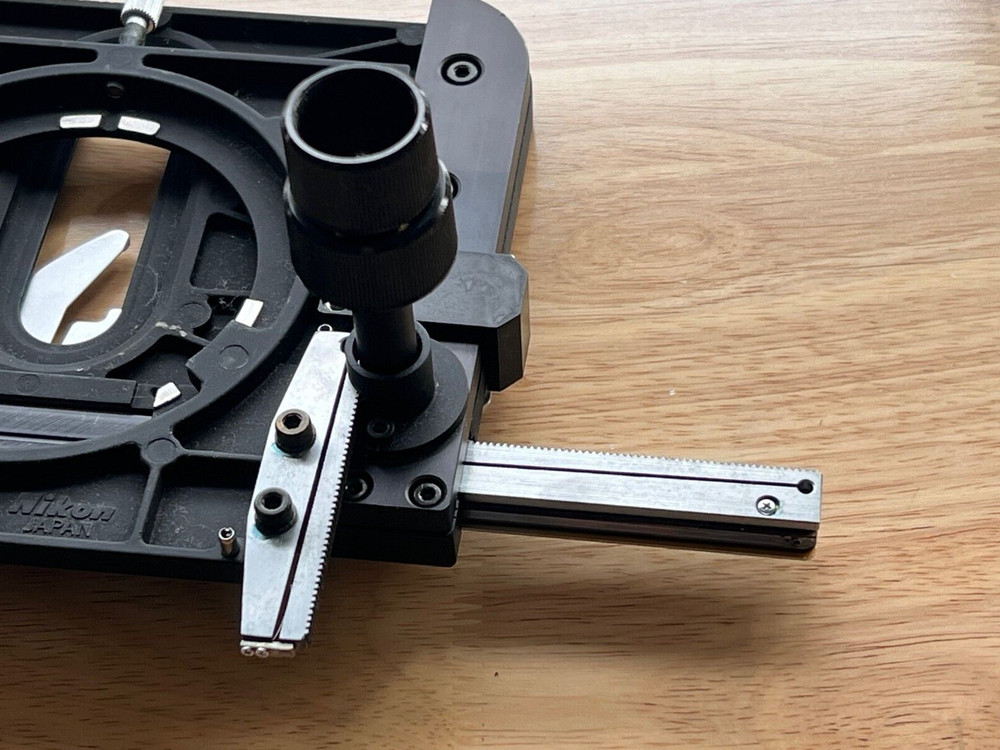 Nikon Microscope Stage to View Slides - Excellent Condition