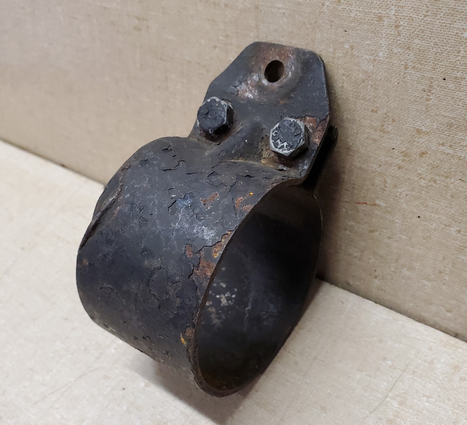 BULTACO EXHAUST MUFFLER CLAMP HANGER PURSANG 200 MK8 1974-76 ASTRO 250 360