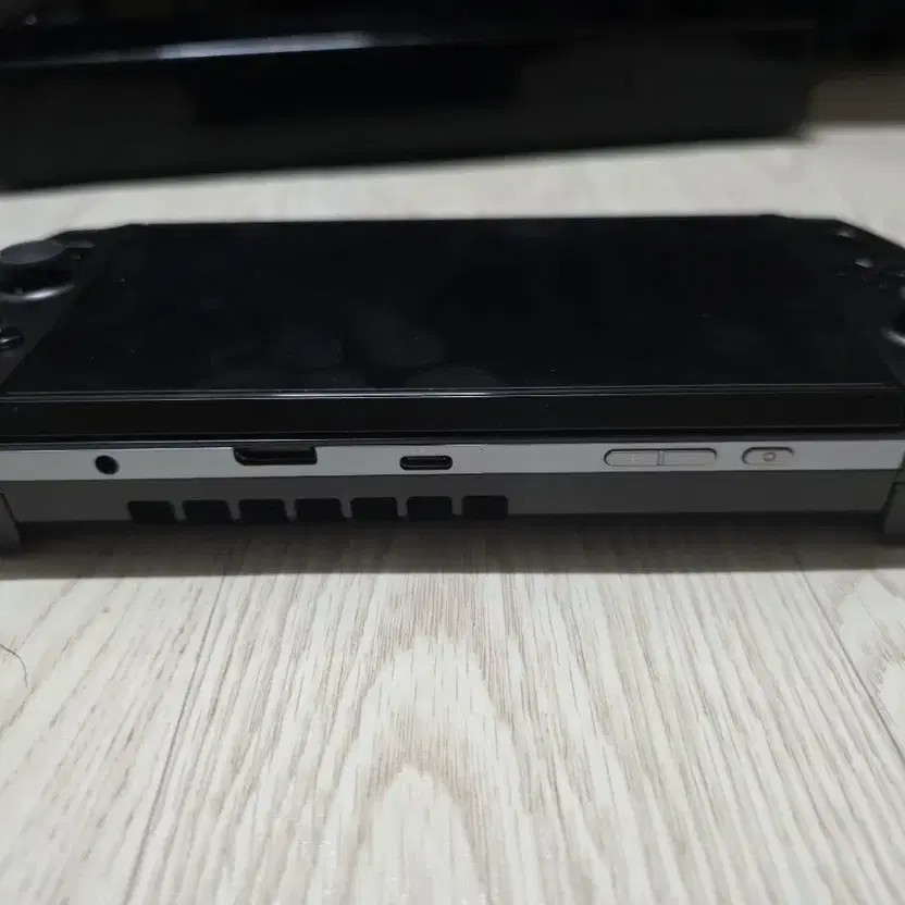 GPD Win4 Handheld Gaming Console, Includes Case & Screen Protectors