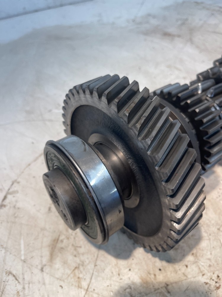 Case 1175 Tractor Transmission Countershaft w/ Gears
