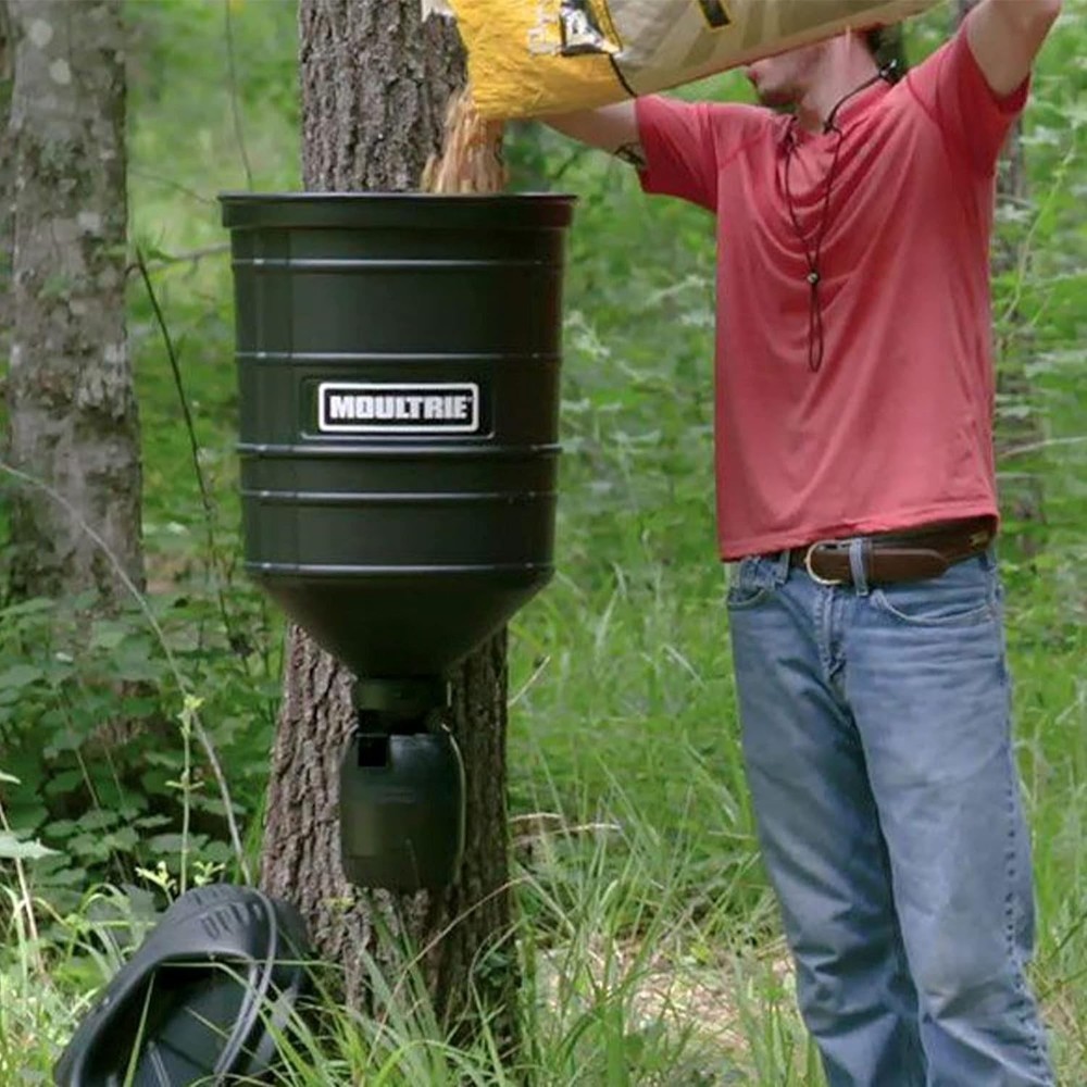 Hanging Deer Feeder | Easy Set Timer