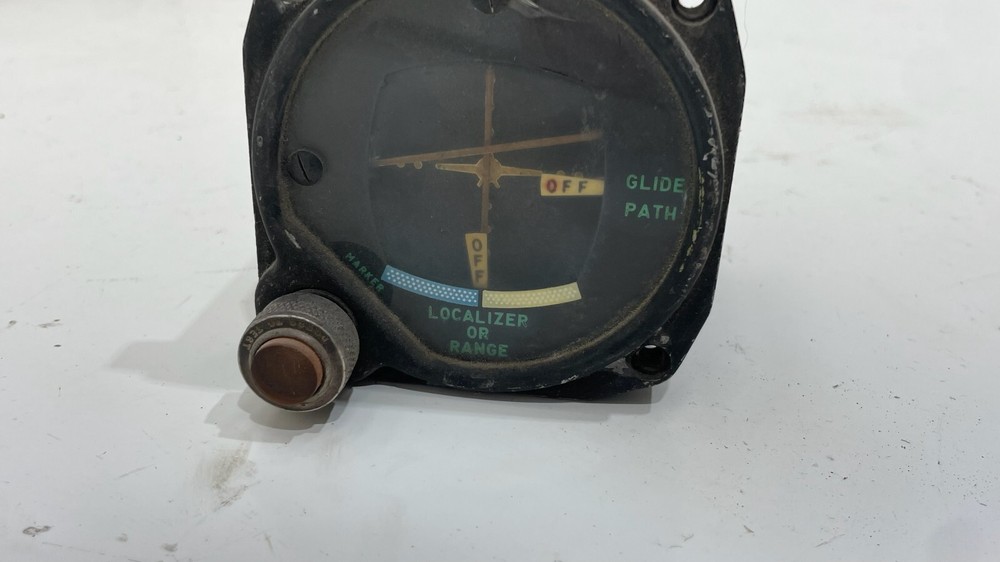 Weston Electric Glide Path LOC Indicator Model 888 Type 3Y2 Flight Instrument