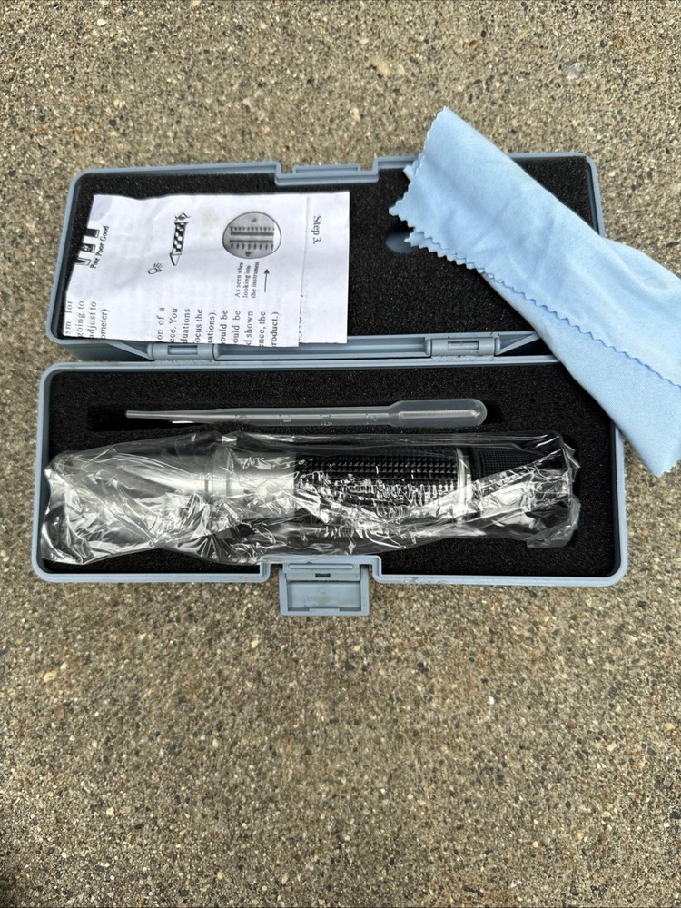 ATC Portable Hand Held Tool Refractometer w/ Blue Carrying Case