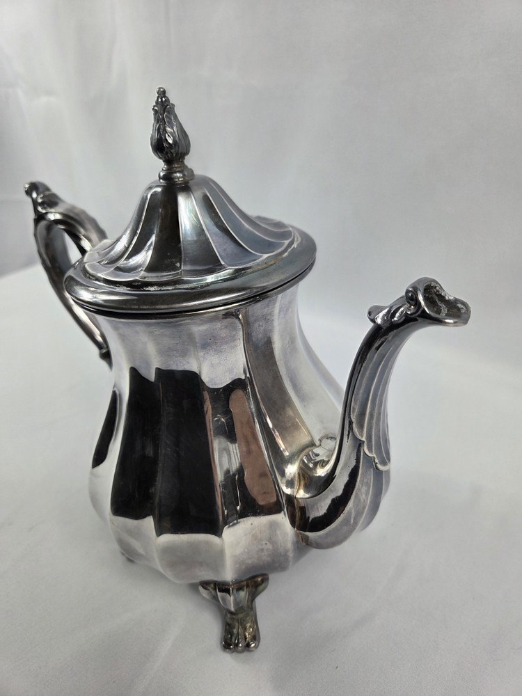 WM ROGERS Vintage Silverplate 1002 Tea Or Coffee Server