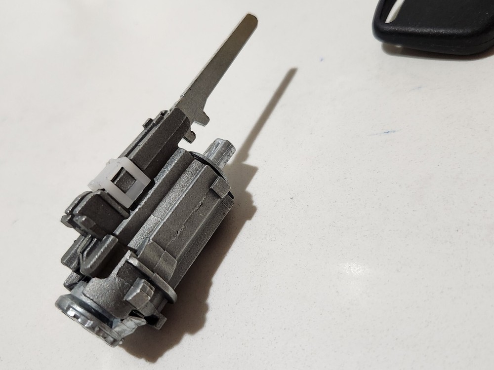 2014 2017 Honda CRV Ignition Switch Cylinder Lock C-19-122