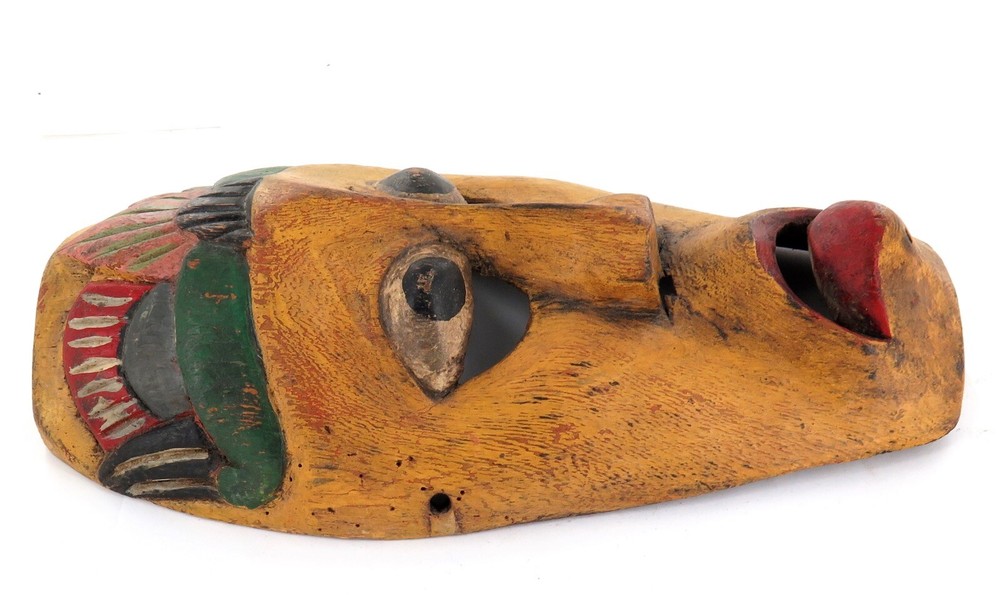 .ANTIQUE / UNKNOWN ORIGIN / ETHNOGRAPHIC / BALSA WOOD MASK.