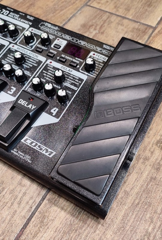 BOSS ME 70