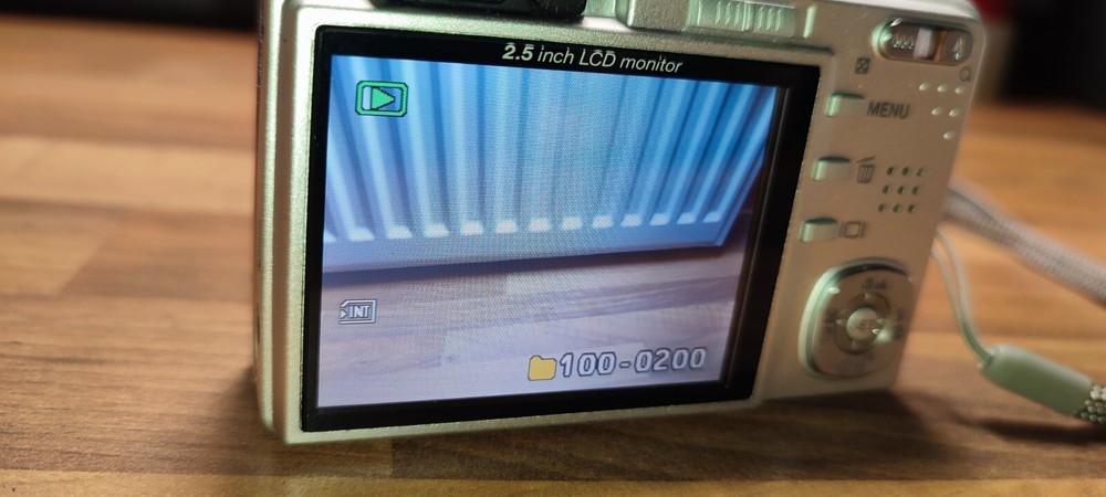 Digital Camera 10.1 Mega Pixels Zennox DS-A350