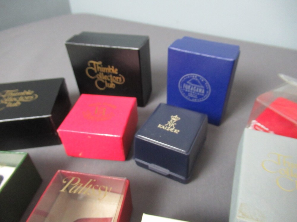 15 Assorted Thimble Boxes - Empty no Thimbles - Assorted Styles & Sizes - h4 ht