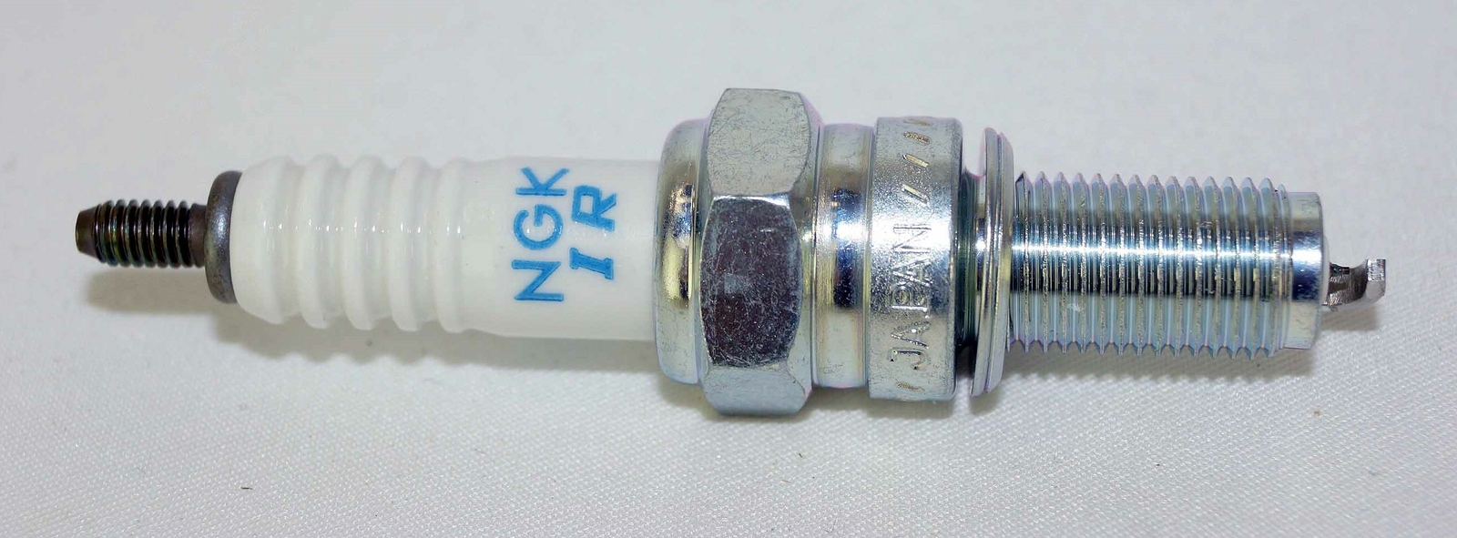 Set of 4 Genuine NGK 6289 Spark Plug CR9EIA9 Lazer Iridium CR9EIA-9