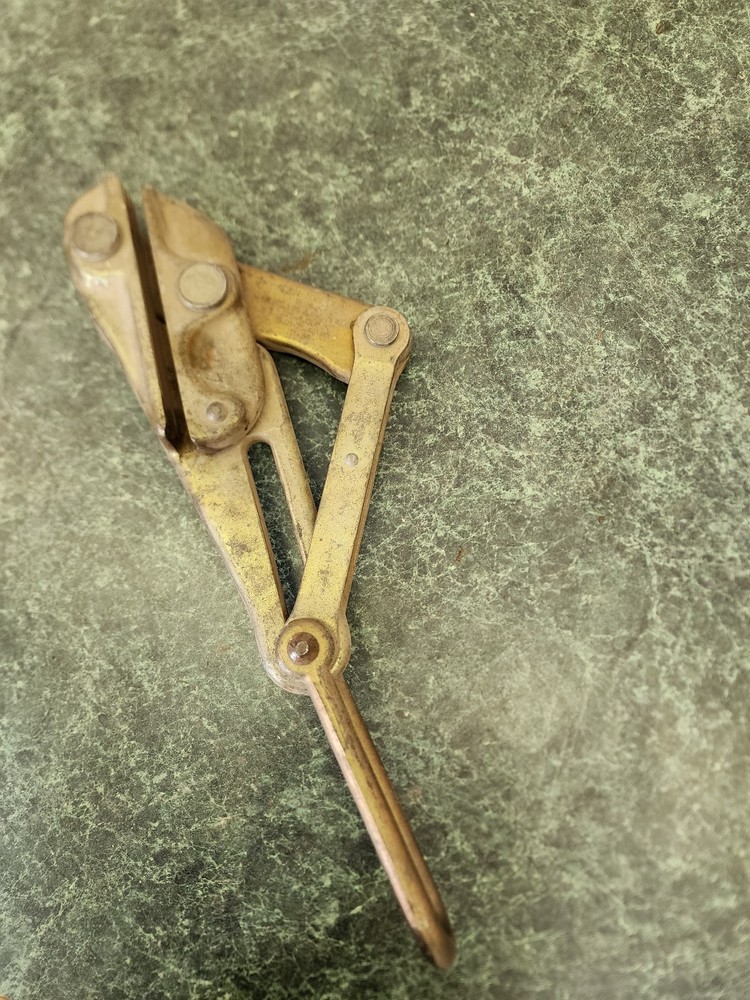 Klein Tools 1628-18 Grip Guy Wire Cable Puller .75 - 1.00 Diameter 15000 Lbs