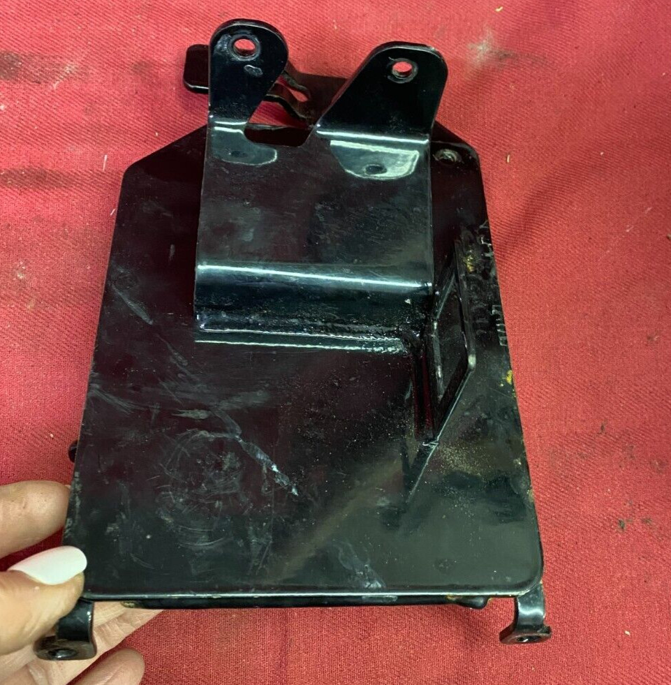 VOLVO AUTO SHIFTER BRACKET/MOUNT 21012132, SHIFT PLATE