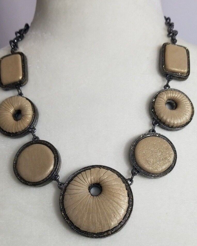 CHICO'S REVERSIBLE BLUE-NEUTRAL BIB NECKLACE