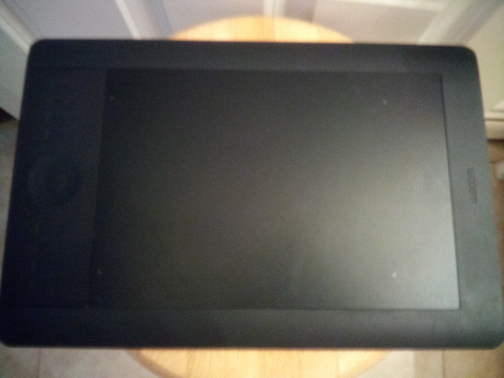 Wacom Intous 5 Touch Medium Tablet, used