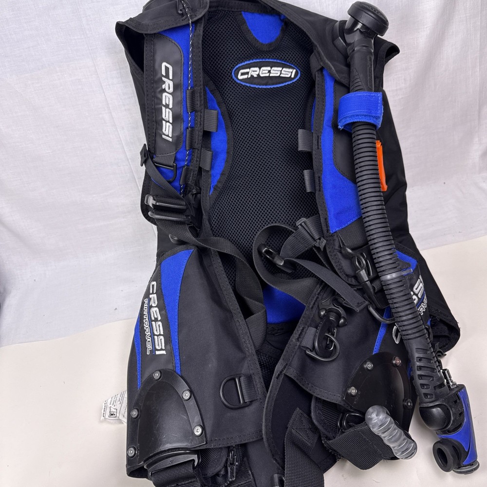 Cressi Air Travel Buoyancy Compensator Device. Size Small