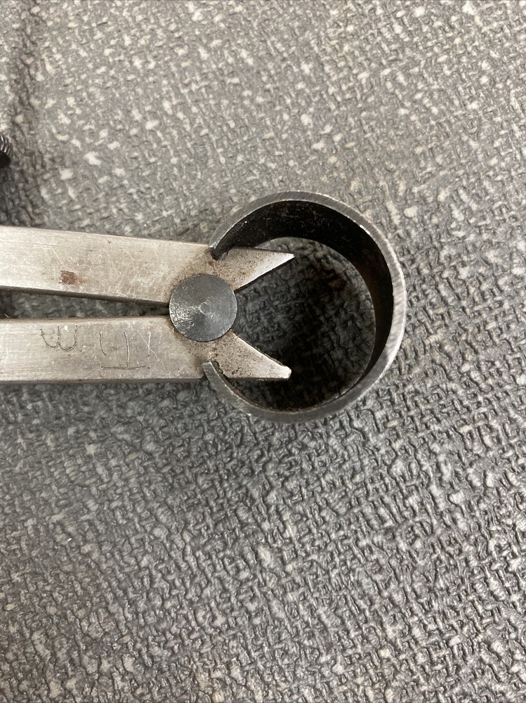 Outside Caliper Flat Leg