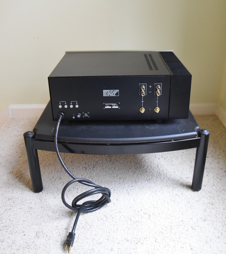 Conrad Johnson power amplifier MF 2500
